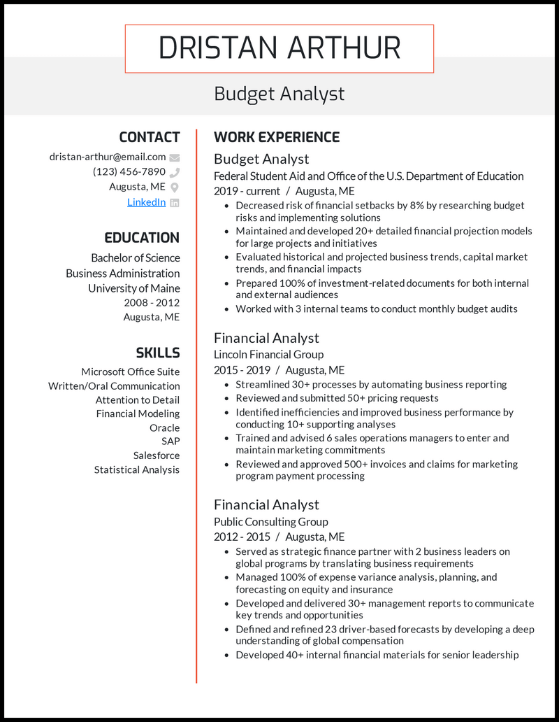 Budget analyst resume example with 10+ years of experience