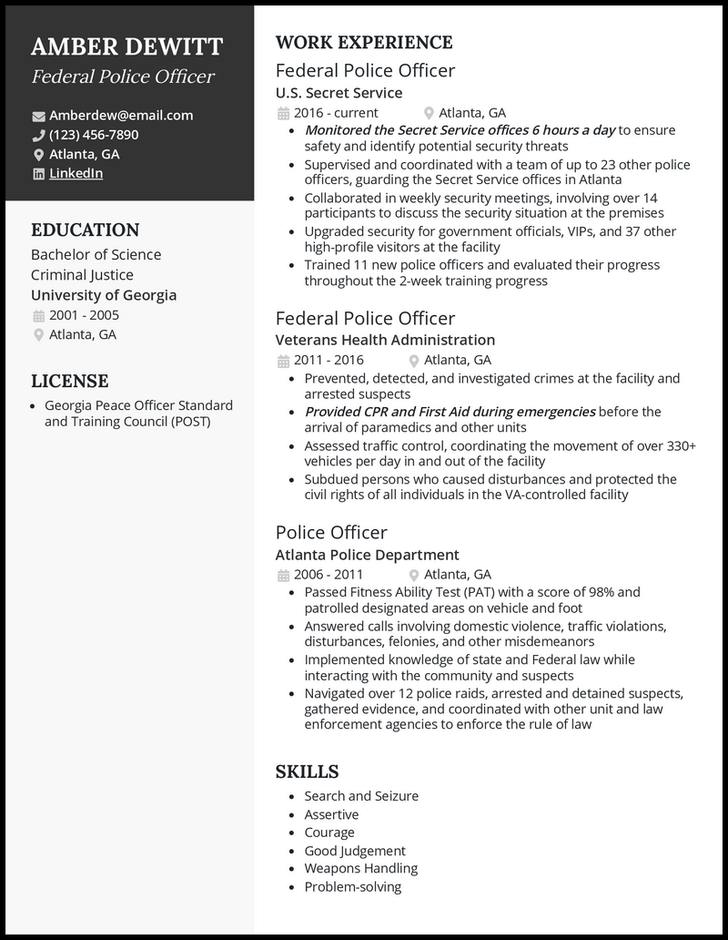 Federal police officer resume example with 6+ years experience