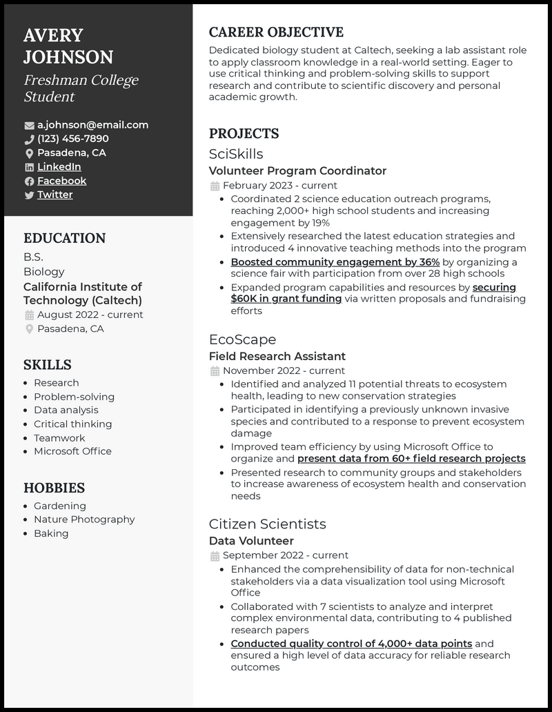 Elegant freshman college student resume example with 4+ years experience