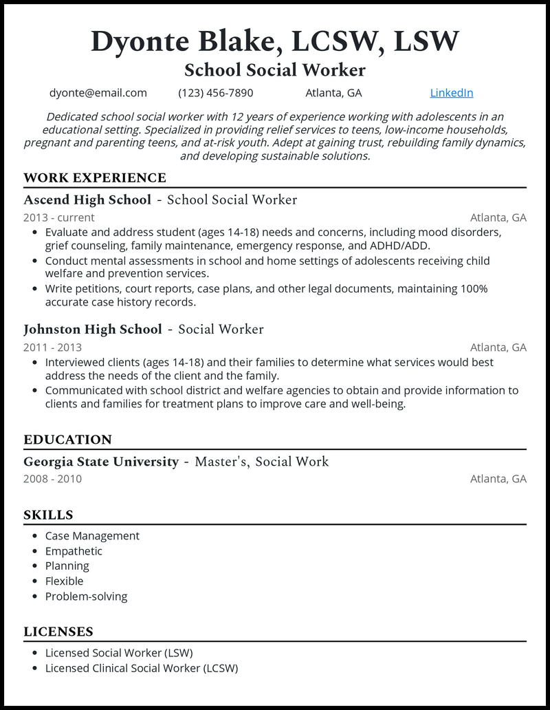 3 School Social Worker Resume Examples For 2024   School Social Worker Professional Resume Example 